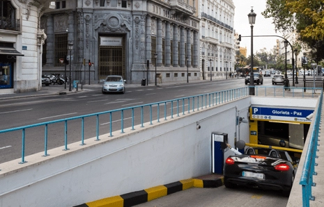 Olvídate de esperas y ahorra en autopistas con tu Via-T